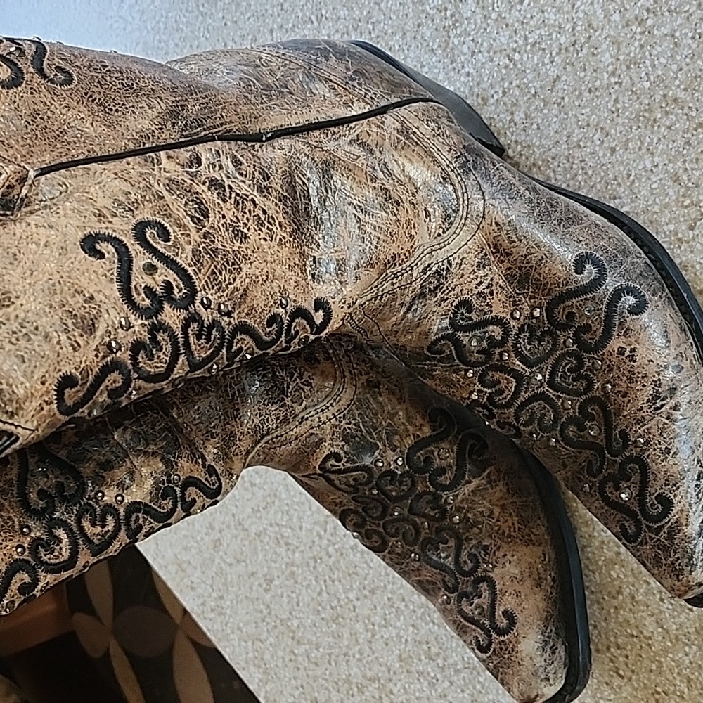 Women's Distressed Brown/Bronze Embroidered Cross Cowgirl Boots 9.5M - Picture 12 of 13